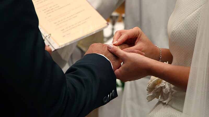 Huelva registró en 2019 un total de 993 divorcios, dos de ellos tras 46 años de matrimonio
