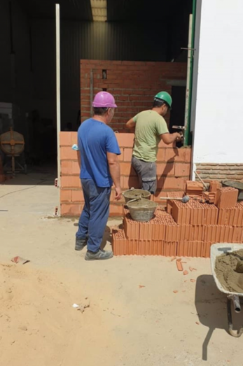 Asnuci espera terminar en mes y medio su albergue para temporeros en Lepe