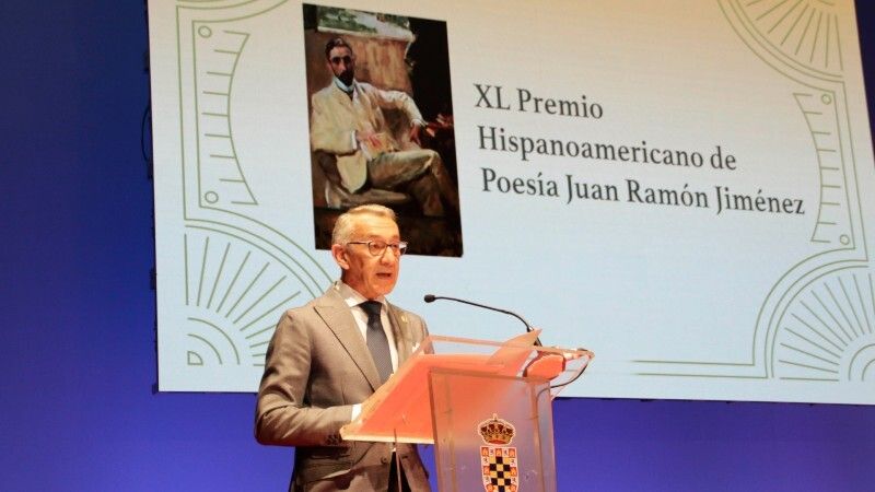 Margarito Cuéllar recibe el XL Premio Juan Ramón Jiménez de Poesía por 'Nadie, salvo el mundo'