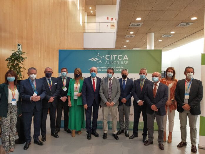 El Puerto de Huelva defiende en Málaga un turismo de cruceros 'luxury'