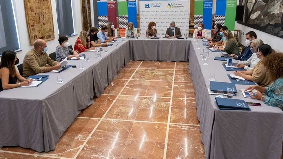 Diputación y Gobierno central se alían contra la despoblación y el reto demográfico