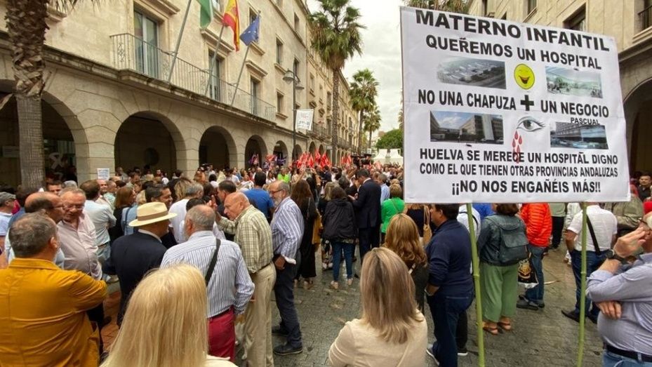 PorHuelva acusa a la Junta de mentir con el materno infantil: 'No hay ninguna partida'