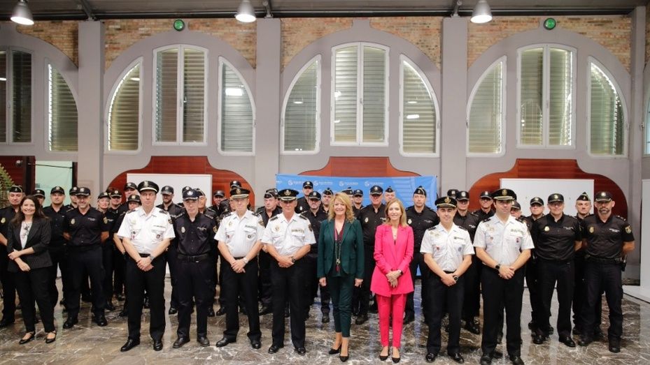 La Autoridad Portuaria de Huelva acoge un curso sobre Seguridad en Puertos dirigido a agentes de la Policía Nacional