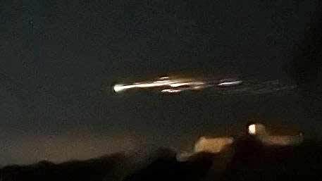 Un gran bola de fuego cruzó este viernes el cielo de la provincia