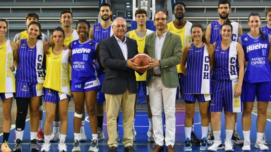 La Fundación Atlantic Copper colabora en el programa de becas de la cantera del Huelva La Luz