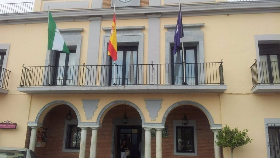 La alcaldesa de Gibraleón dice que el autor del atropello 'no tenía ninguna relación' con el fallecido y que lo que buscó fue 'hacer daño'