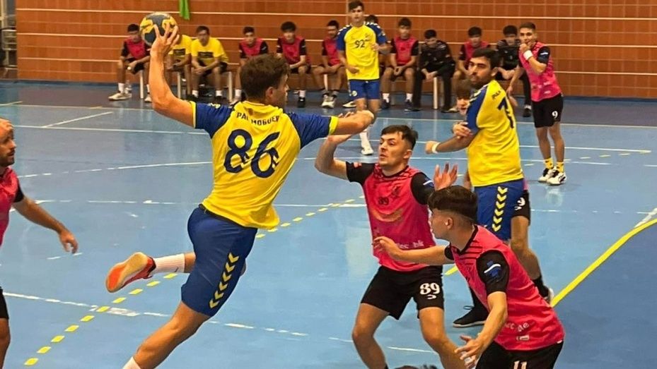 Sólida victoria del PAN Moguer en El Viso (23-29)