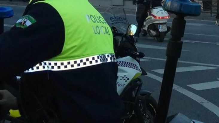 Agentes de la Policía Local evitan el suicidio de una mujer en Punta Umbría