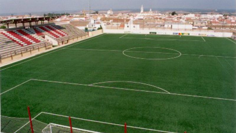 El Recre se ejercitará nuevamente este jueves en La Palma por el césped sintético