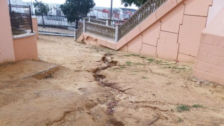 Desalojan el parque Alonso Sánchez por la concentración de al menos 90 menores en varios grupos