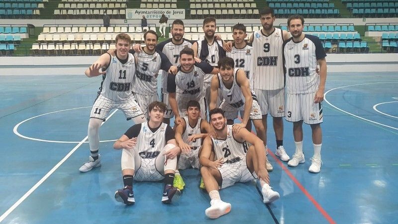 El Ciudad de Huelva aplasta al Xerez en su reencuentro con el triunfo (37-102)
