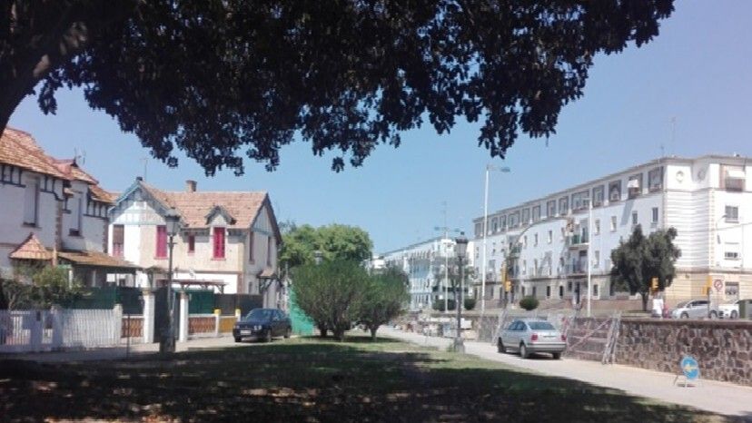 El Ayuntamiento saca a licitación cinco actuaciones en distintos barrios de la capital para crear nuevas áreas infantiles y equipamientos