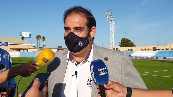 El San Fernando desea a Moyano 'una pronta recuperación'