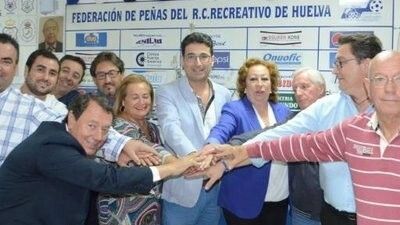 La Federación de Peñas del Recre solicita una rectificación pública al Sevilla y a la RFAF y aplaude la postura del Decano