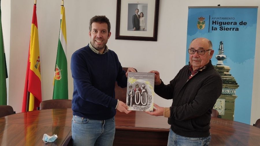 Un libro recorre los cien años de historia de la Cabalgata de Reyes de Higuera