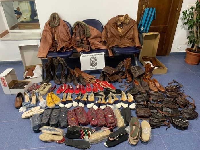 Detienen 'in fraganti' a un varón intentando robar varios objetos de una vivienda