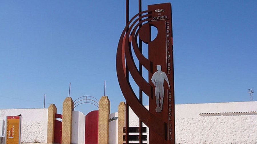 El Riotinto invita al Recre a que recuerde en su localidad 'quiénes fueron los pioneros'