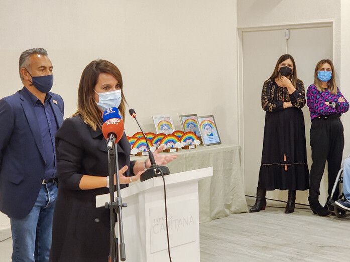 Isla Cristina presenta su tradicional calendario solidario para la defensa de personas con discapacidad