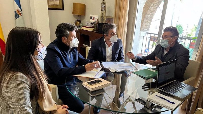 Lepe presenta a la Junta su Plan de Erradicación del Chabolismo
