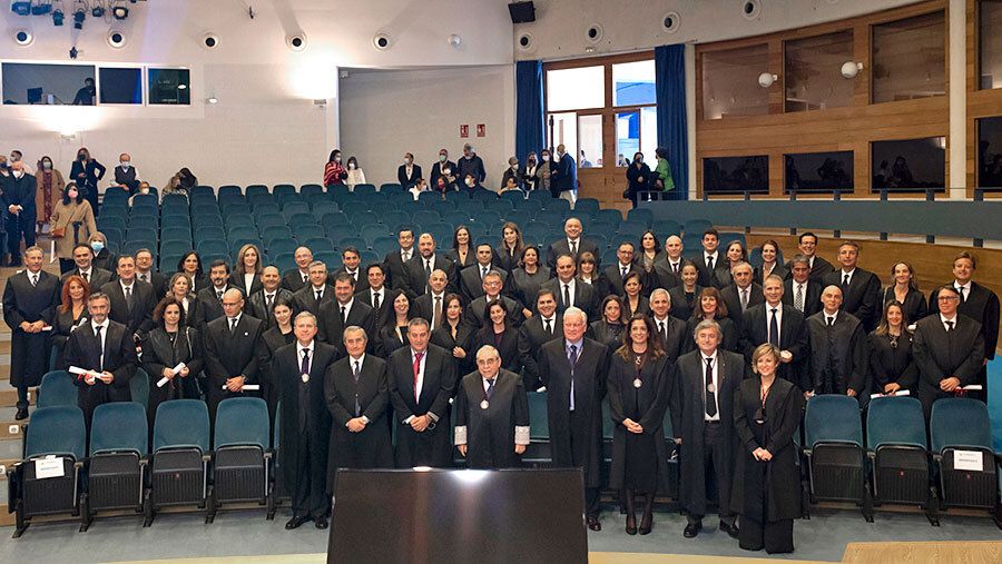 El Colegio de Abogados homenajea a los profesionales que cumplen 25 y 50 años como colegiados
