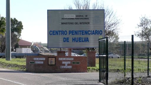 Funcionarios de la cárcel salvan la vida a un recluso que intentó ahorcarse en su celda
