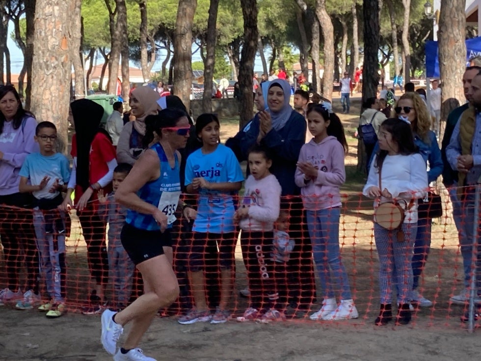 Zakaria Boufaljat se lleva un vibrante duelo ante Emilio Martín en el Cross de Cartaya