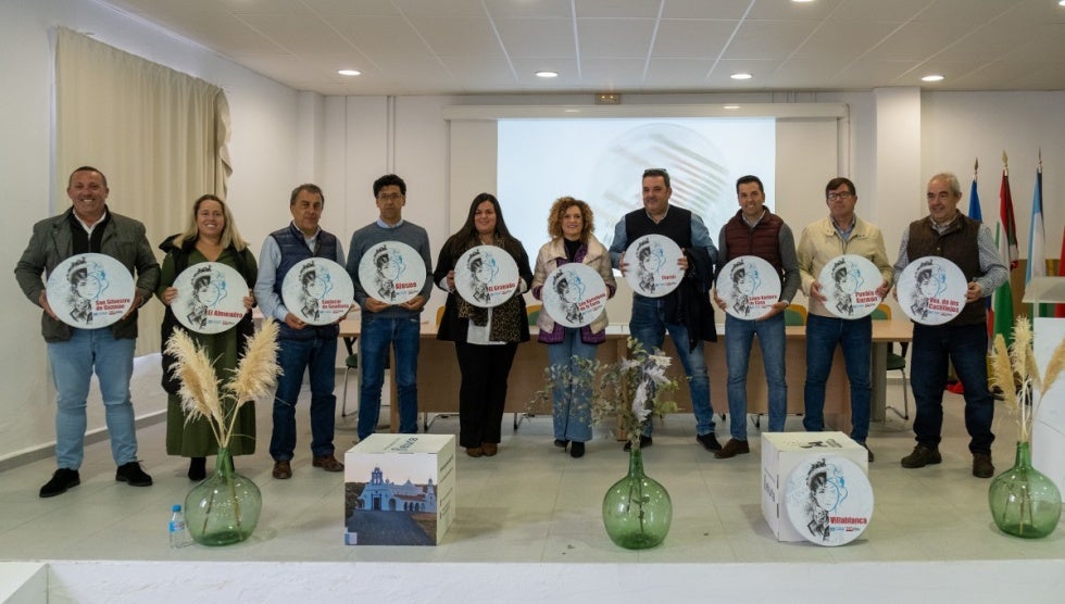 María Eugenia Limón presenta los planes de inversión en los municipios a alcaldes y alcaldesas del Andévalo