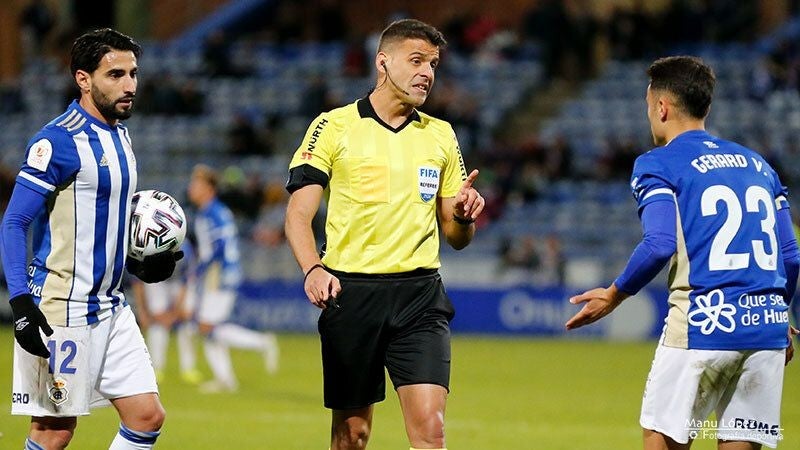 El 'polémico' Gil Manzano en el San Roque-Getafe y Hernández Maeso en el Recre-Burgos