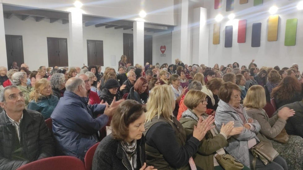 El VII Encuentro de la Red Provincial de Clubes de Lectura reúne a 200 personas en la Sierra