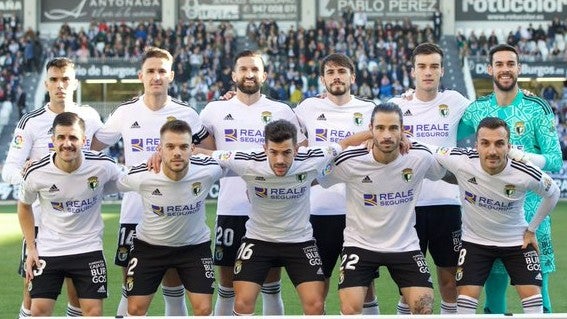 Cómo es y qué tal le va en la liga al Burgos, rival copero del Recre