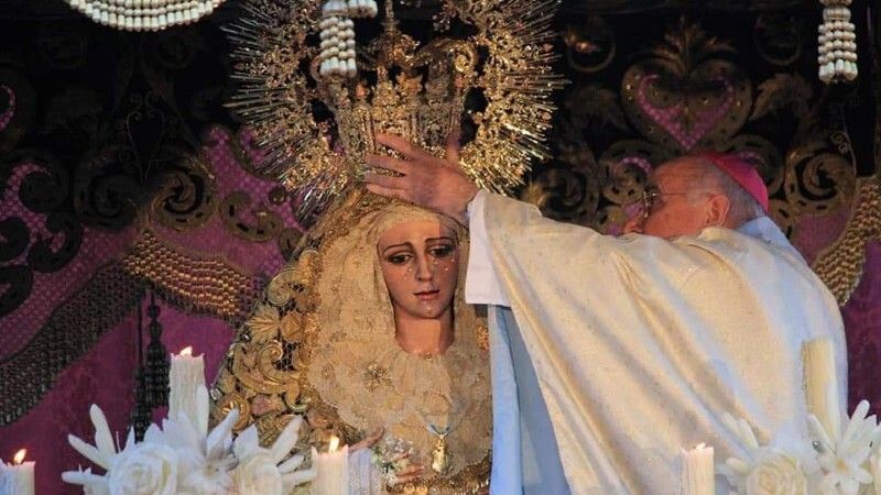 El Obispado fija nuevas normas para las procesiones extraordinarias, las coronaciones canónicas y la creación de hermandades