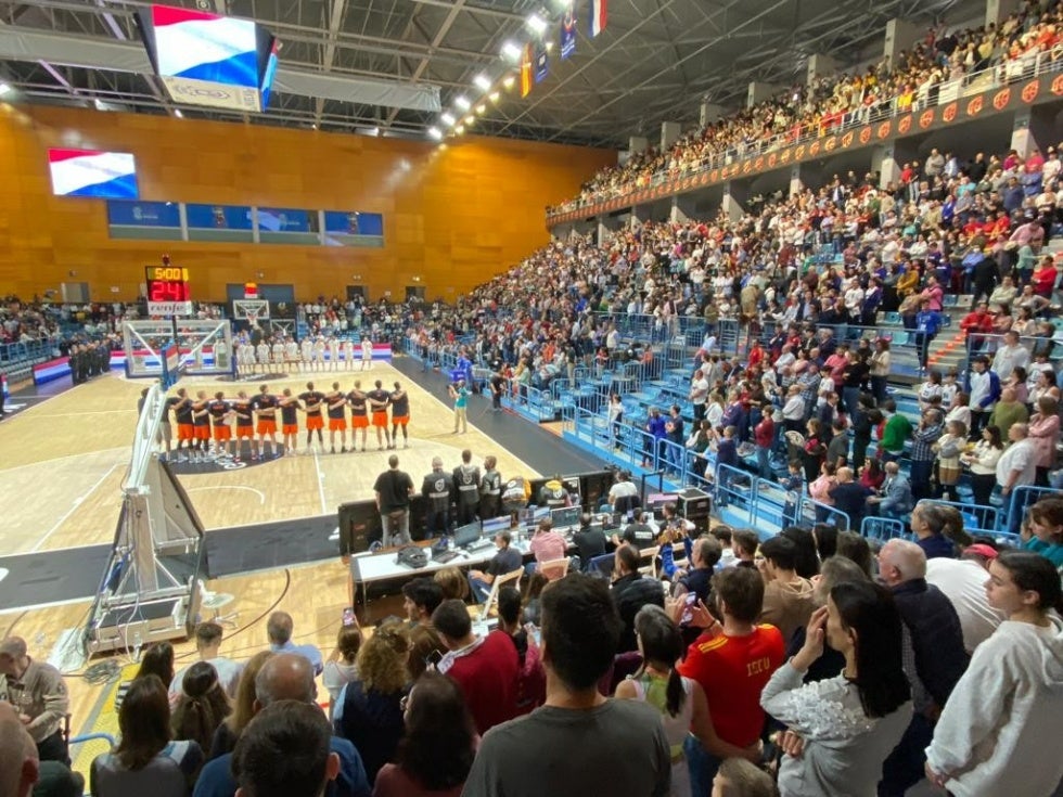 España despierta del sueño a Países Bajos en el último cuarto y sella en Huelva su pase al Mundial (84-72)