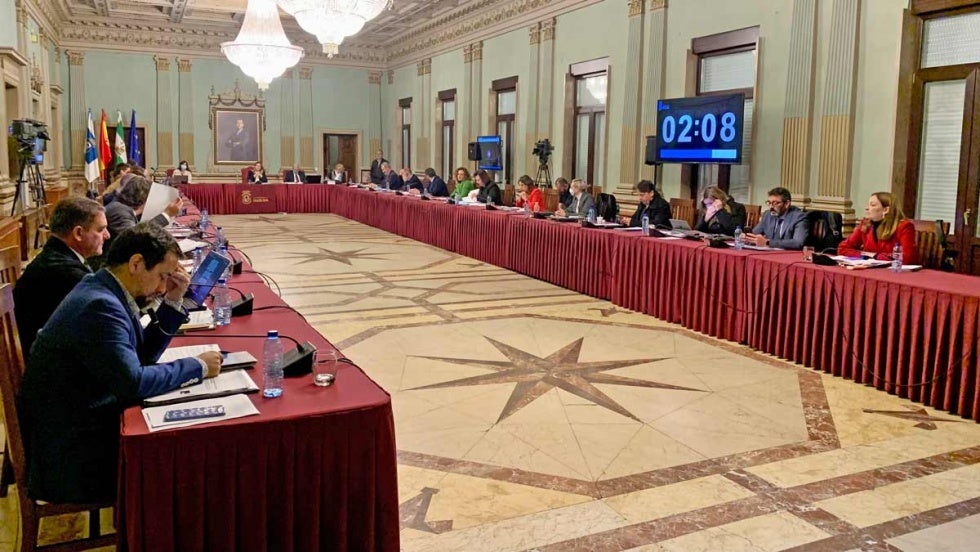 El pleno de la capital rechaza dar su apoyo a la manifestación contra el proyecto de Fertiberia