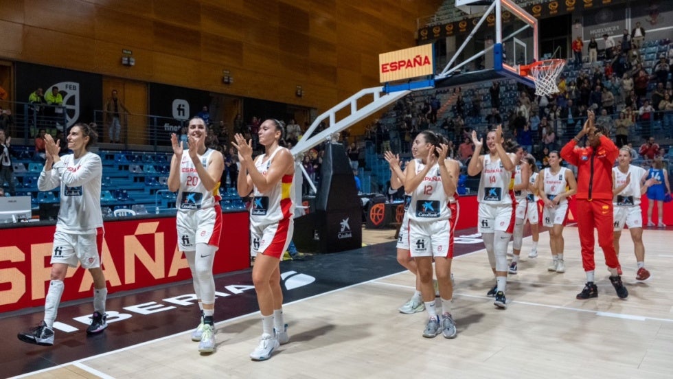 Huelva, cómplice de una histórica victoria de España ante Islandia (120-54)