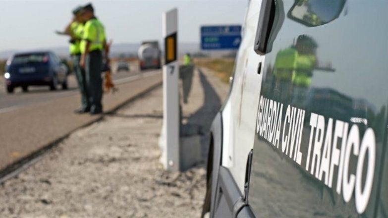 Un herido leve en una colisión frontal en la entrada a Campofrío