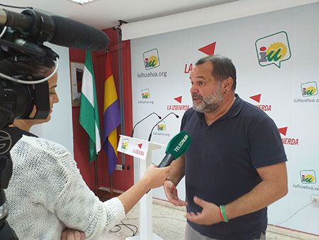 Izquierda Unida exige a la Junta “la apertura del Chare de la Costa'