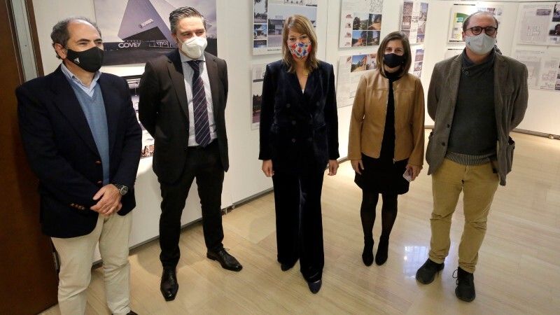 El Colegio Oficial de Arquitectos acoge una exposición con las mejores obras de 2019 y 2020 en Huelva