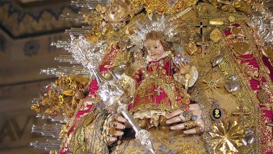 El Pastorcito recupera el rojo litúrgico para celebrar su Natividad