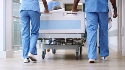 CSIF exige considerar accidente de trabajo los contagios del personal de empresa privada que presta servicios en centros sanitarios y sociosanitarios