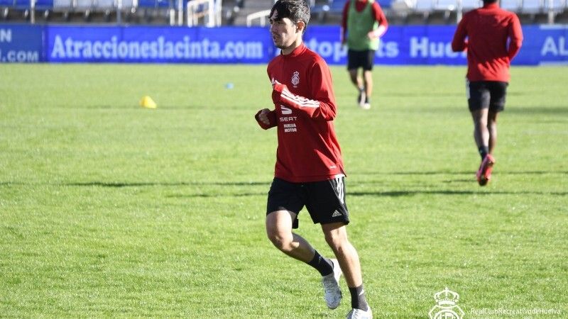 Alexander supera su lesión y los canteranos Moyano y Ale Limón son las novedades del entrenamiento