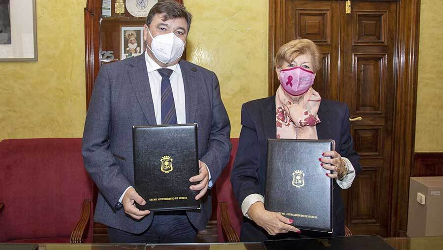 El Ayuntamiento y 'Santa Águeda' seguirán sumando esfuerzos para fomentar la prevención del cáncer de mama