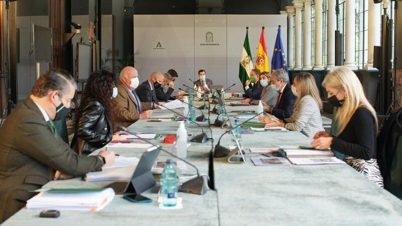 Juanma Moreno comunicará este jueves por la tarde las nuevas medidas restrictivas para Andalucía, que no entrarán en vigor hasta el sábado
