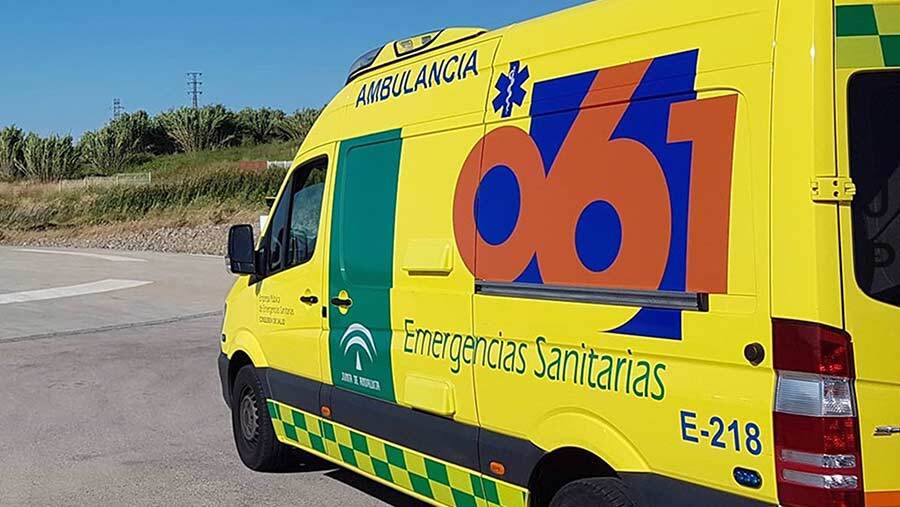 El cuarto ocupante en el accidente de Puebla de Guzmán, herido pero fuera de peligro