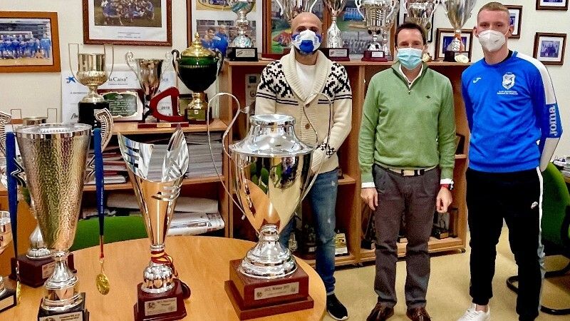 Aguas de Huelva renueva su compromiso con el Club Deportivo Sordos