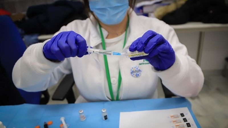 Andalucía cuenta con el 85,3% de la población con una vacuna, con más de 187.400 dosis pediátricas