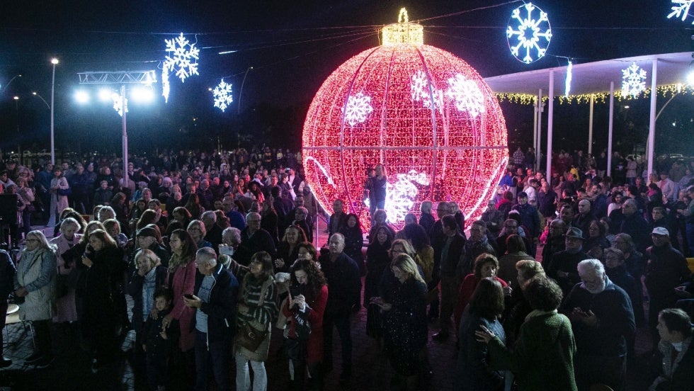 El Puerto de Huelva luce alumbrado navideño desde la nueva lonja hasta la avenida Francisco Montenegro