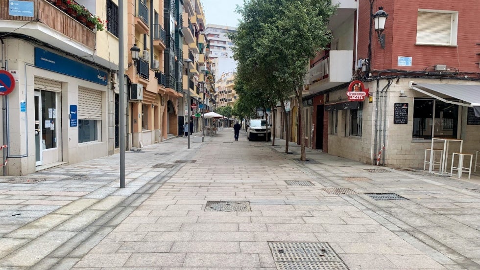 La calle Ricardo Velázquez de Huelva capital volverá el 3 de enero a ser de sentido único 