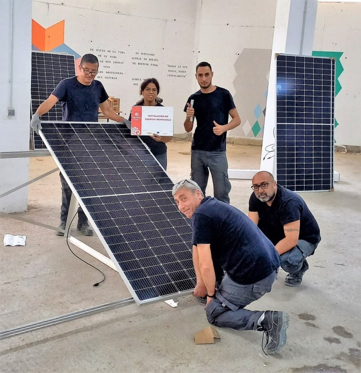 Cáritas Diocesana de Huelva forma a 12 personas en energías renovables