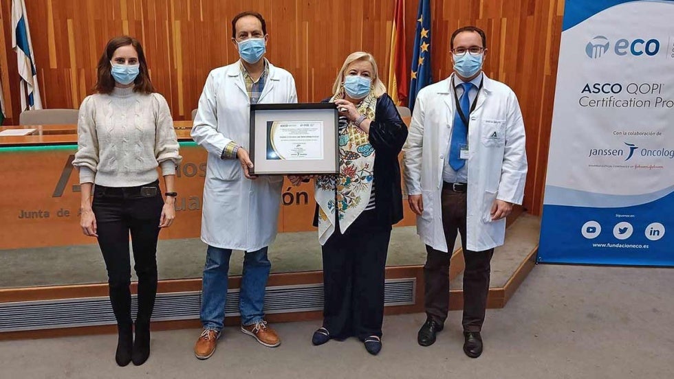 Reconocimiento internacional al Juan Ramón por su excelente atención a pacientes con cáncer
