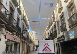 Comienzan a instalarse los todos en las calles comerciales de Huelva